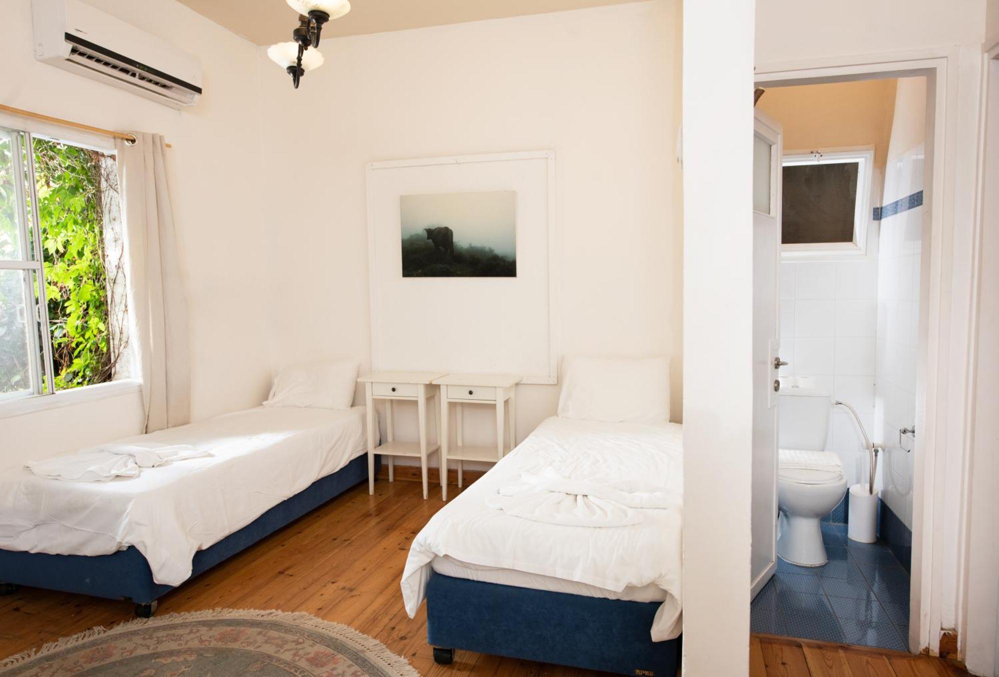 Vitrage Holiday Village And Spa 베이트 힐렐 객실 사진
